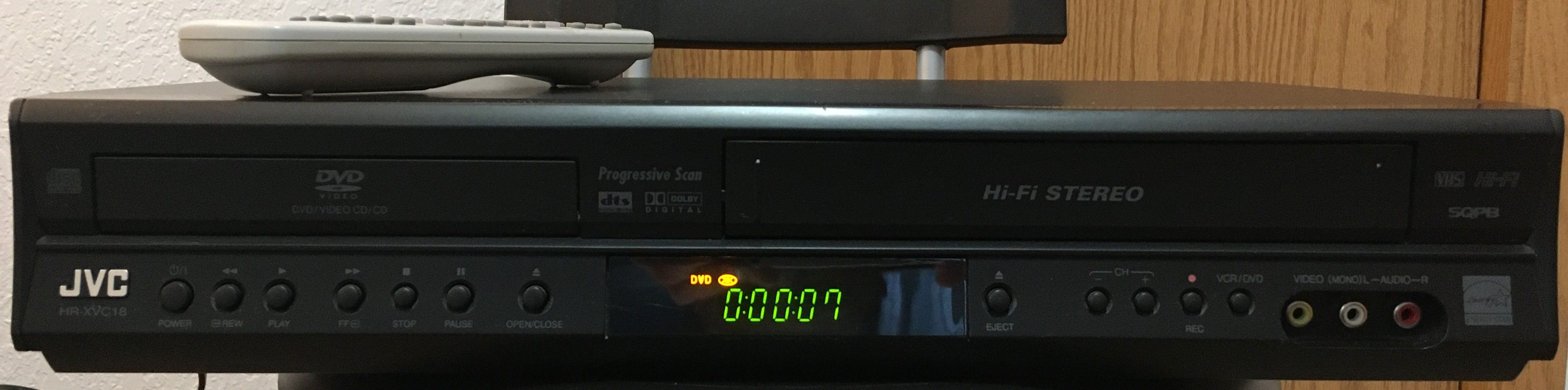 JVC HR-XVC18 DVD VCR Combo