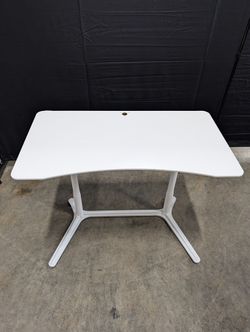 Modern White Adjustable Height Desk Table with Cable Management