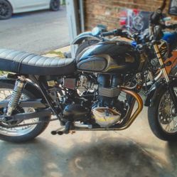 2010 Triumph Bonnevile