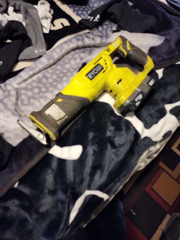 Ryobi Cordless Saw