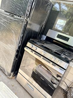 Gas Stove & Refrigerator