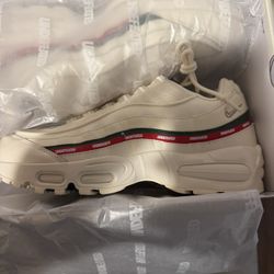 Nike Air Max Undefeated 