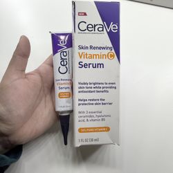 CeraVe Skin Renewing Vitamin C Serum