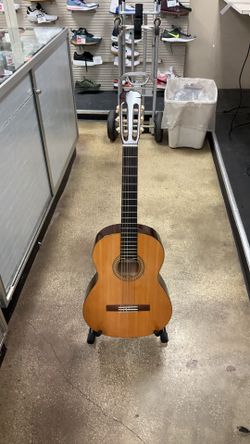 Alvarez Acoustic Guitar