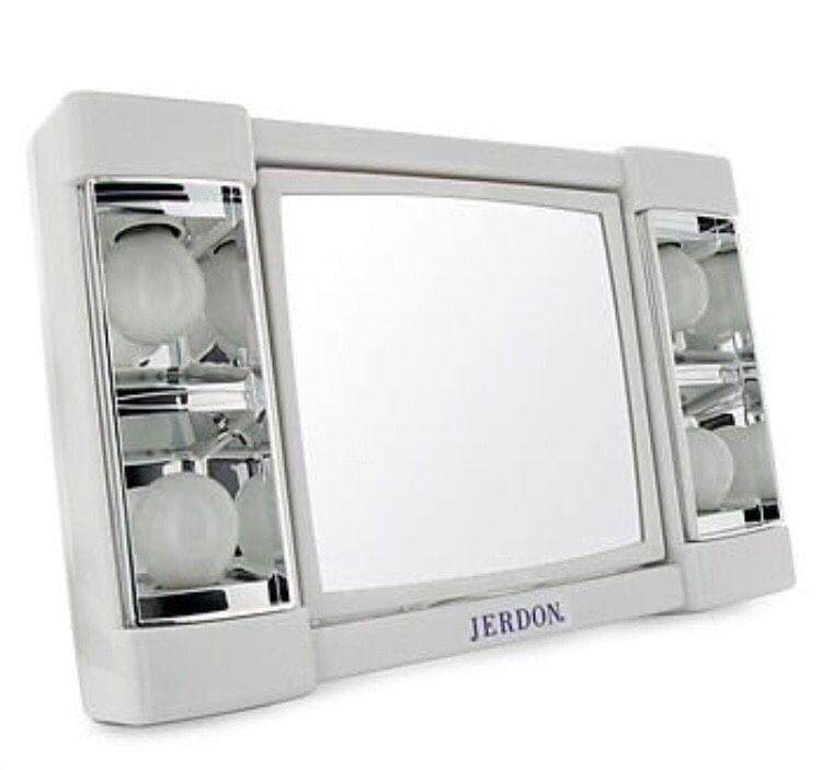 Jerdon 3X-1X Lighted Makeup Mirror White vanity mirror