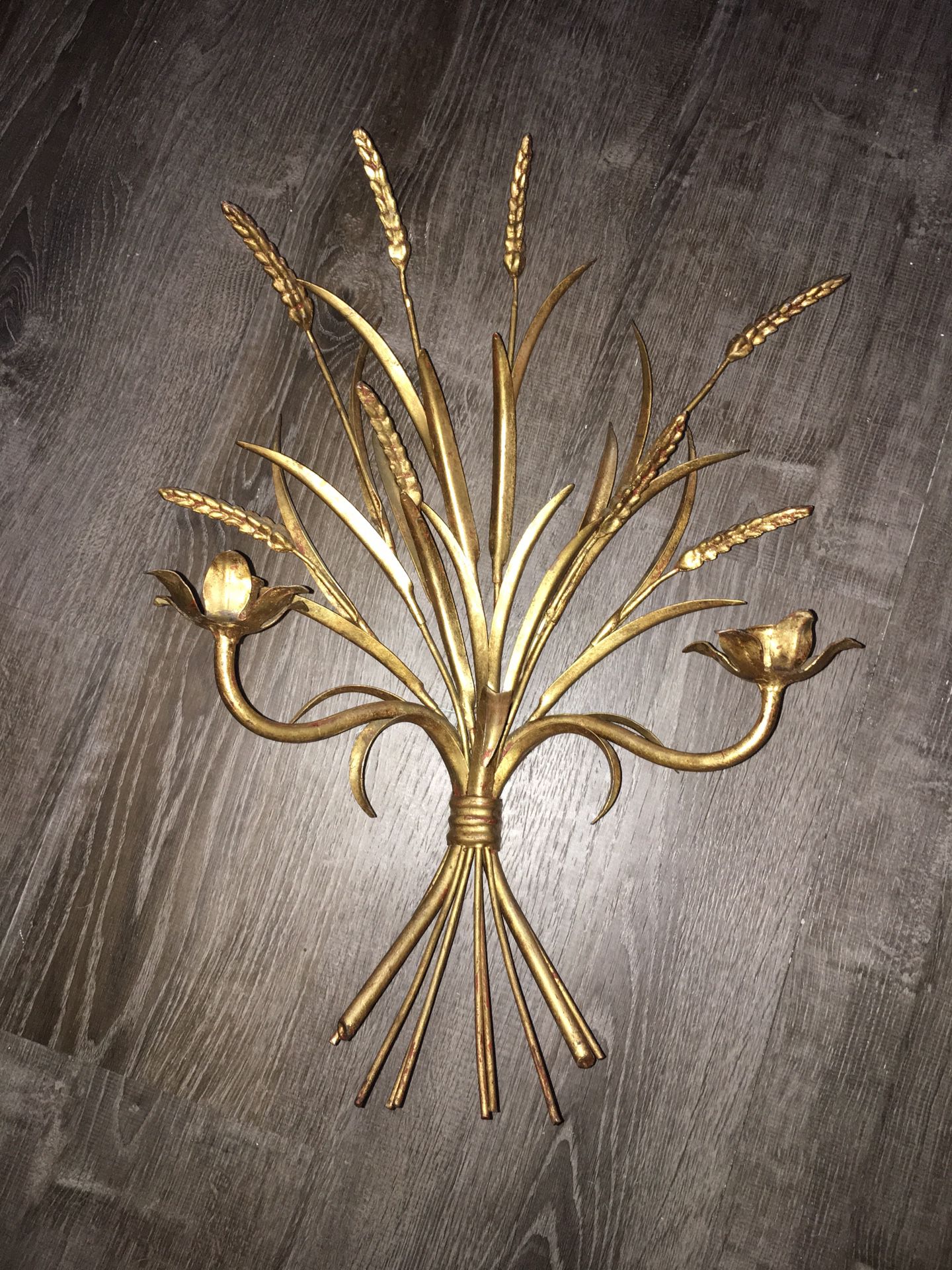 GOLDEN 🏆 WEAT Wall Candle Holder