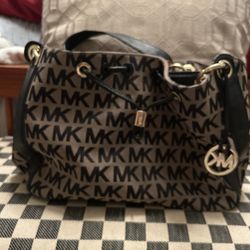 Purses And More Purses! 