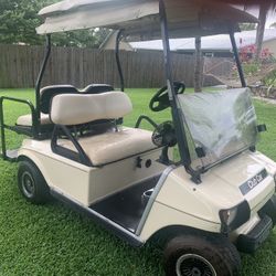 CLUB Car Golf Cart. 
