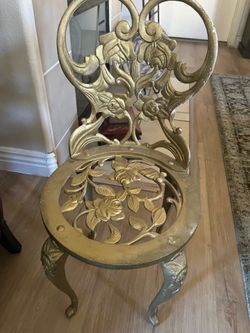 Ornet gold metal chair