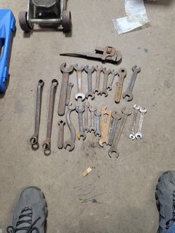 Wrenches Old