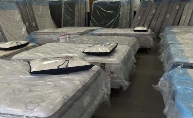 🙌🏼🙌🏼70 % OFF PLUSH TOP MATTRESS STARTING AT $150 WITH FREE BOX SPRING!!!!BEST PRICE IN TOWN WHOLESALE PRICE 🙌🏼🙌🏼