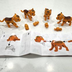 Tiger + Meat (Gumi Yum Surprise - Widlife) Collectible Animal Figurine / Puzzle Toy — with instructions