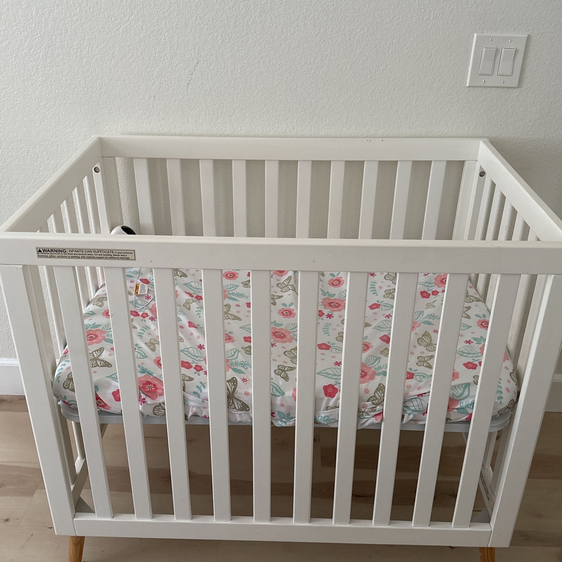 Baby Crib 