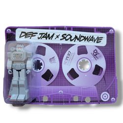 Def Jam X Soundwave Super 7 Transformers Special Edition Reaction Figure Damage Package