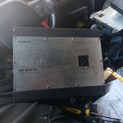 $100 RCA 800WATTS 4CHANNEL HIGH PERFORMANCE  $100