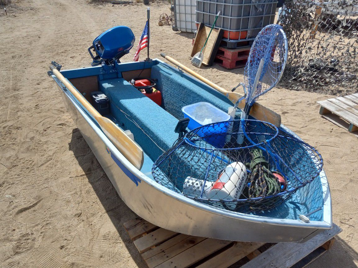 2001 Klamath Mini Lobster Boat