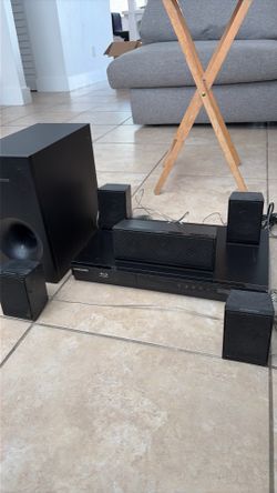 Samsung Blu Ray player with surround sound