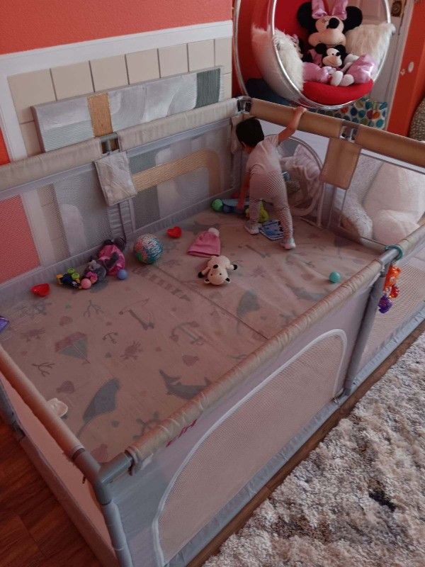 Large Playpen 