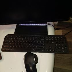 Samsung Desk Top Monitor And Logi Wireless Keyboard And Mouse And Surround Sound Speaker Set Klipsche Thx 