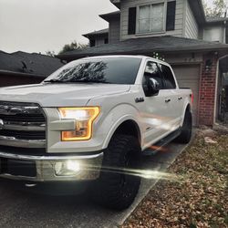 Ford F150 Lariat 4x4