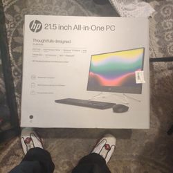 HP 21.5 Inch All In One PC