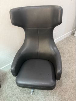 Modern Black Swivel Lounge Chair – Reclining – Excellent Condition