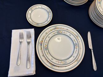 83-Piece Noritake Amenity 7228 China – Service for 24