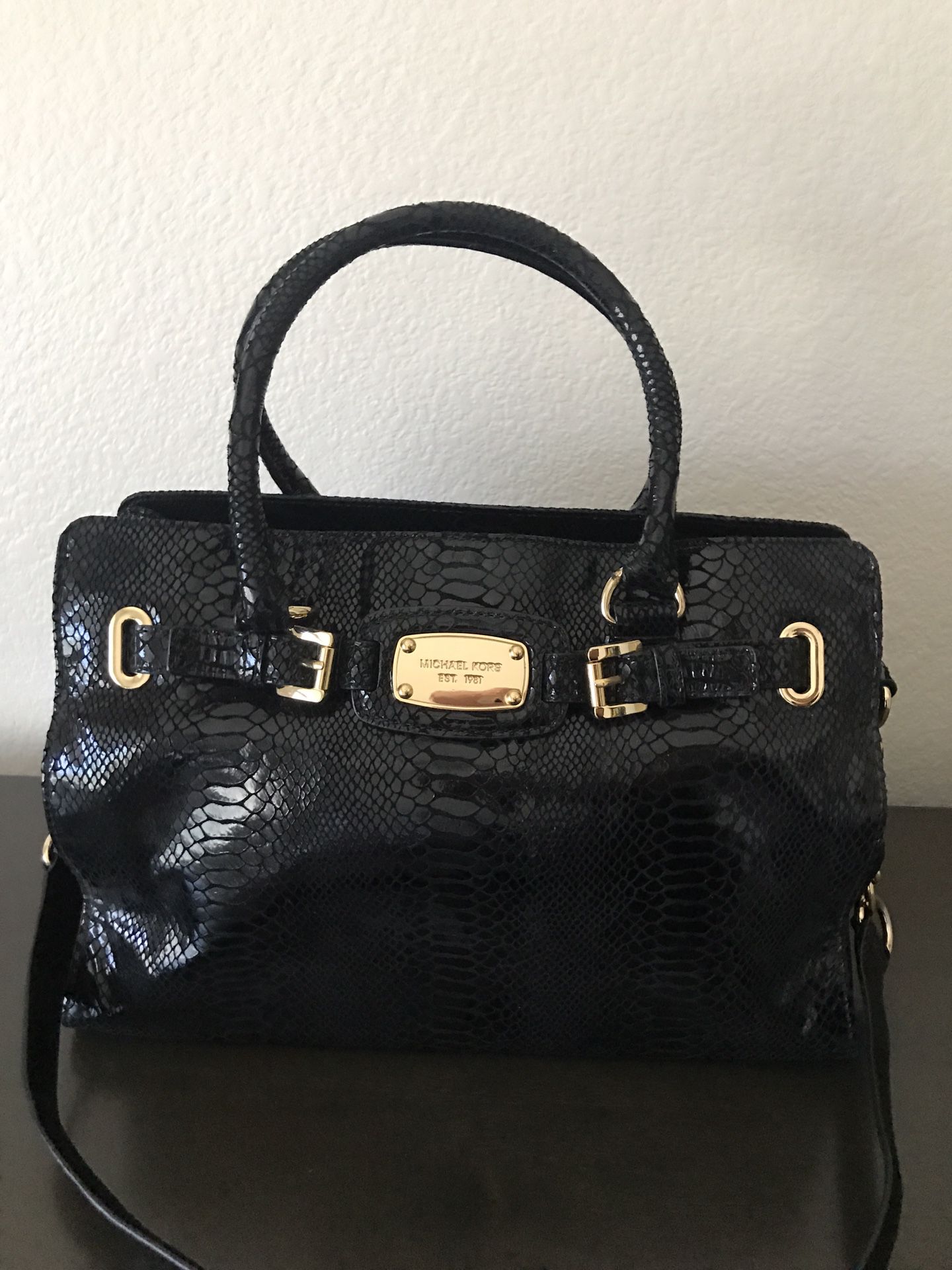 Michael Kors Large Hamilton Python Embossed Snakeskin Leather Tote Satchel  Bag for Sale in Las Vegas, NV - OfferUp