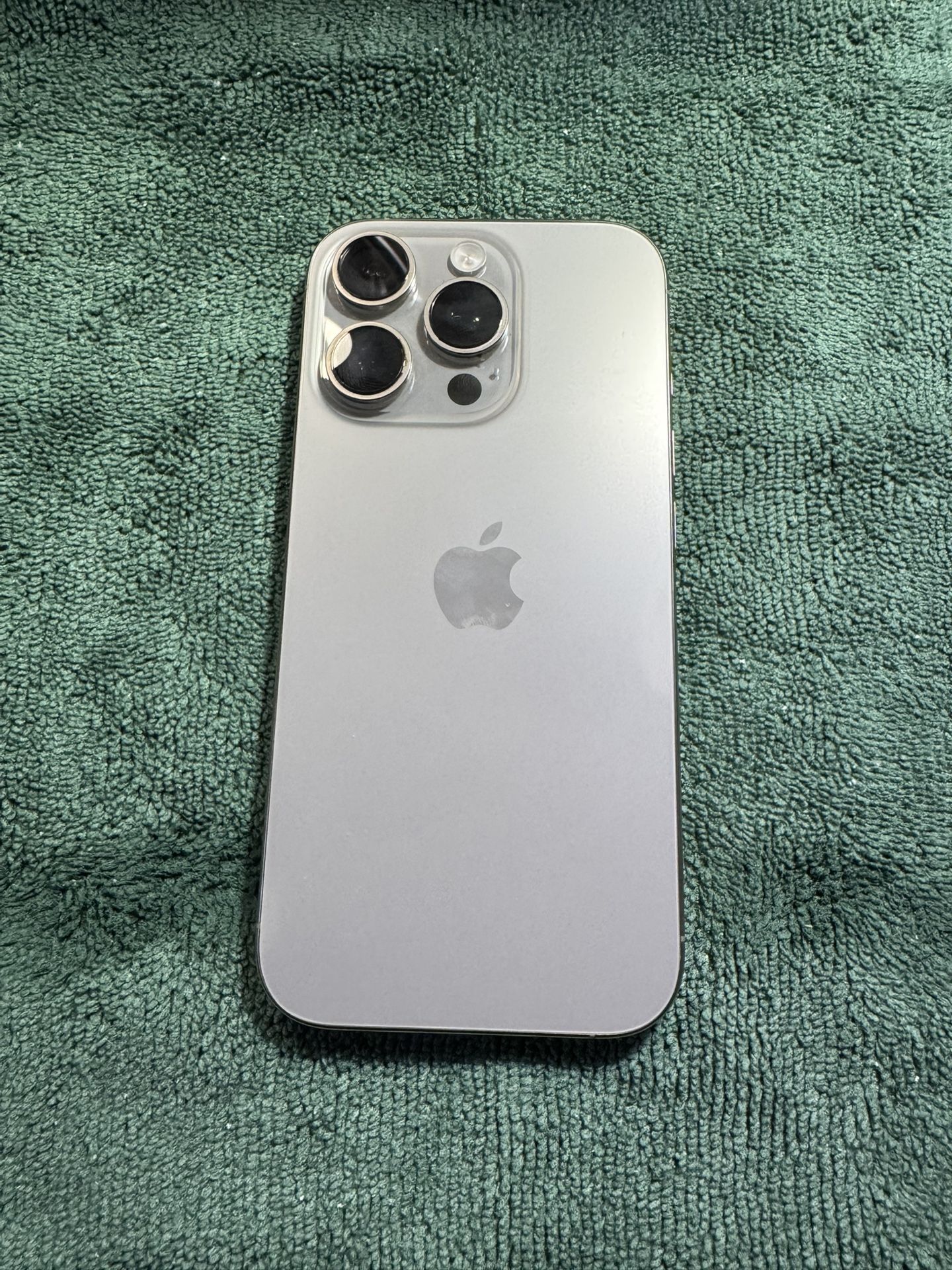 iPhone 16 pro 128GB
