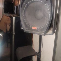 Bluetooth Speaker Sounds Amazing Super Loud Firm Price 