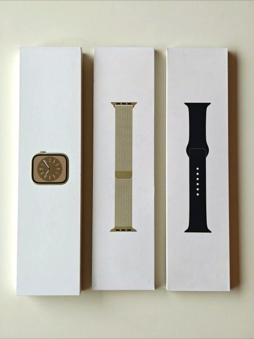 Apple Watch Series 8 - Gold Stainless Steel Case (45mm, Cellular)