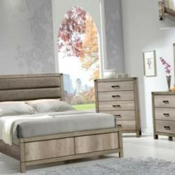 Bedroom Set Sale FREE Chest this week