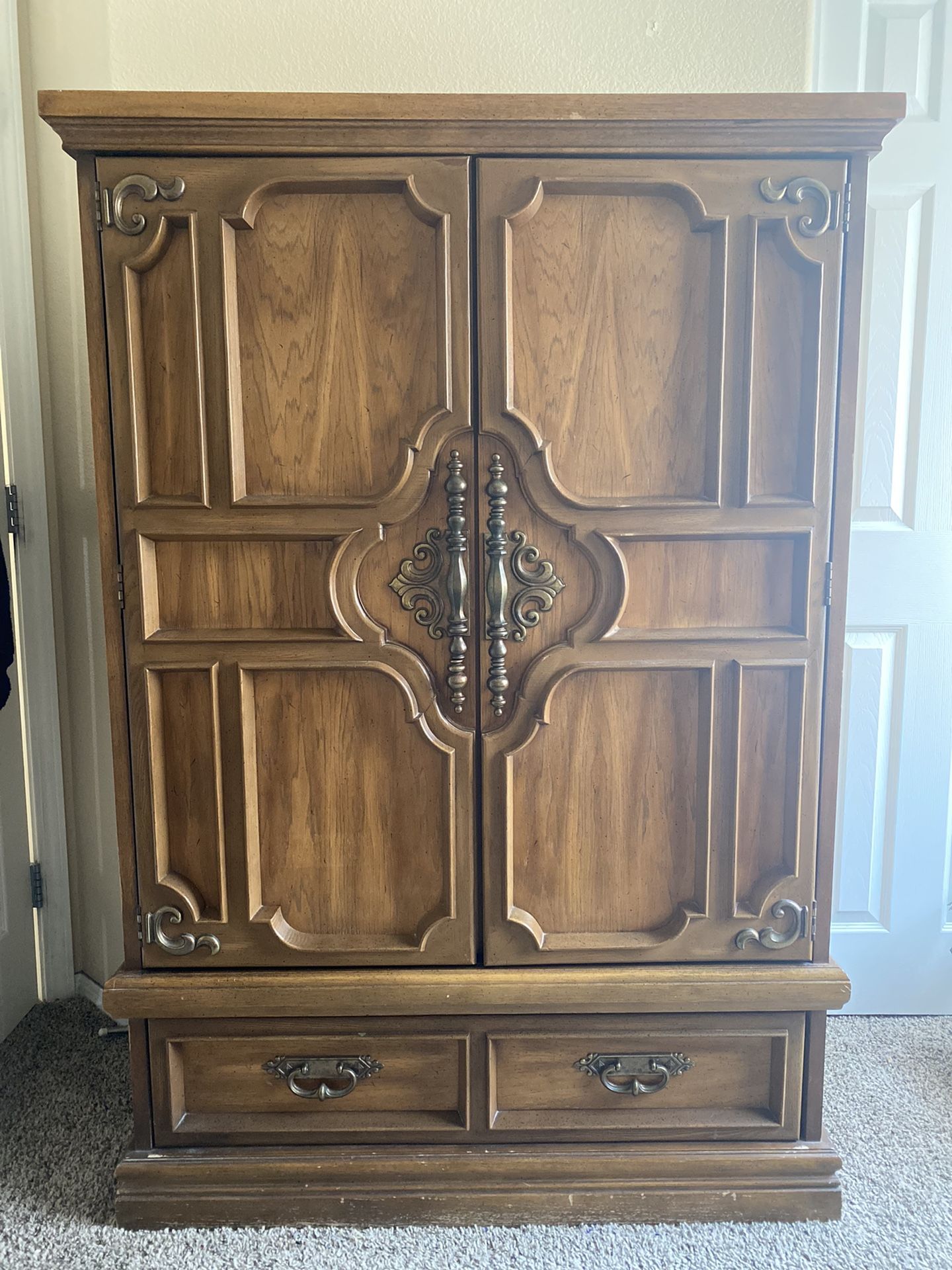 Armoire