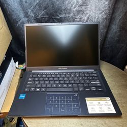 Asus vivobook 14 X1404V 8gb Ram 128gb SSD Open Box Laptop 