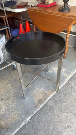 FREE side table with tray.