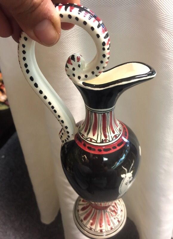 Beautiful Greek pottery like new