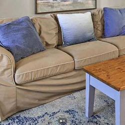 Couch & Loveseat 
