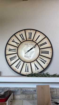 Magnolia Clock Oversized