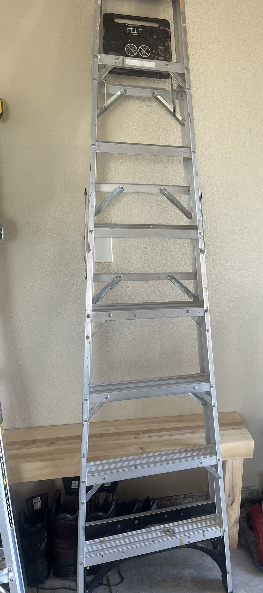 8 Foot Husky ladder