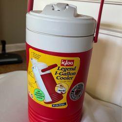 New 1 Gallon Beverage Cooler