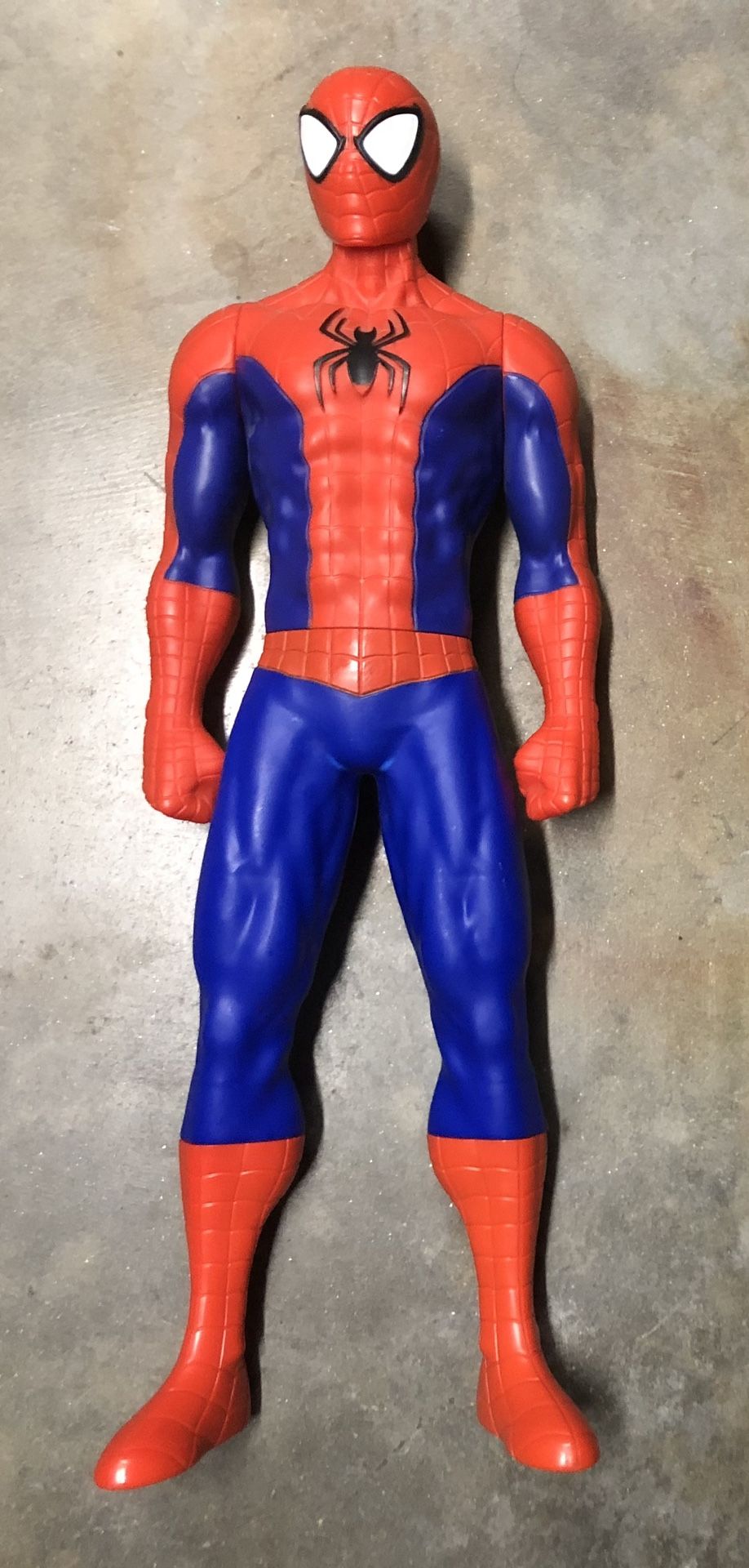 Marvel Spiderman Hasbro 2015 20 Inch Figurine