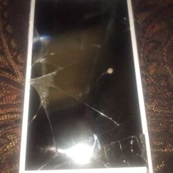 Iphone 7plus Cracked