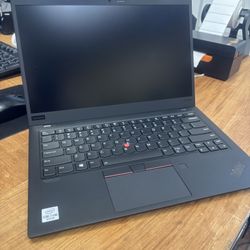 Lenovo X1 Carbon, Core i7 10th Gen Processor, 512gb SSD, 16gb ram, Lenovo USB C adapter, Windows 11 Pro installed to test the laptop, its slim and ver
