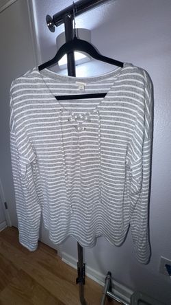 A New Day Gray & White Striped Lace-Up Long Sleeve Shirt - Size Large (L)