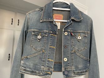 Women’s Levi’s Jean Jacket