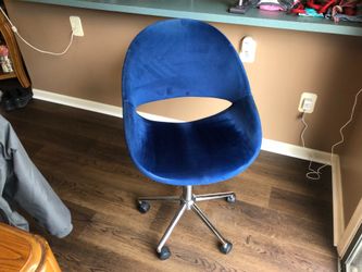 Desk chair / computer chair