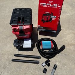 Milwaukee M18 FUEL NEXUS 6 Gallon Wet/Dry Vacuum with PACKOUT Compatibility and VACLINK (No Remote)