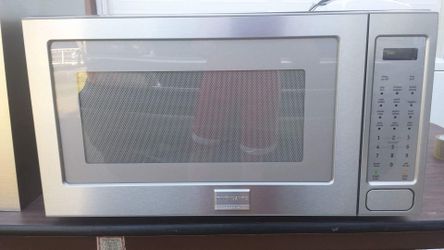 chrome-plated microwave