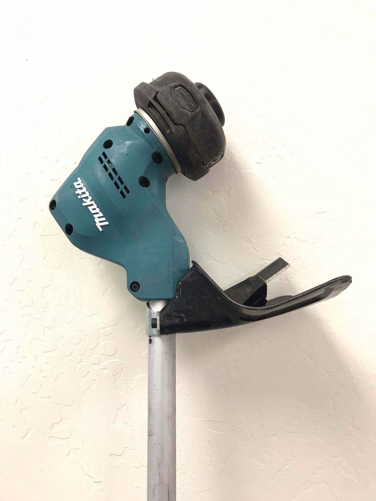 Makita XRU12 Weed Wacker Tool ONLY 20609 for Sale in Glendale, AZ