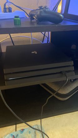 Ps4 Pro Original 3 Controllers 